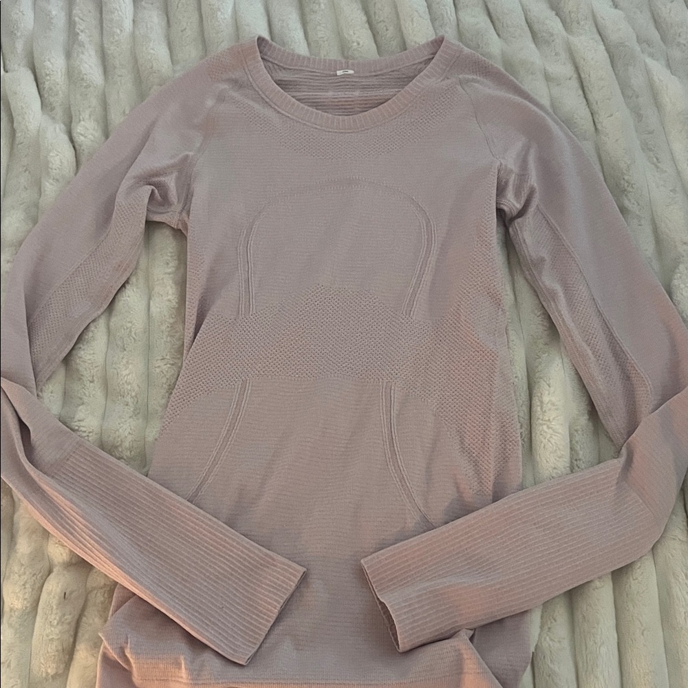 lululemon athletica Long Sleeve swiftly tech light pink slightly warn size 2